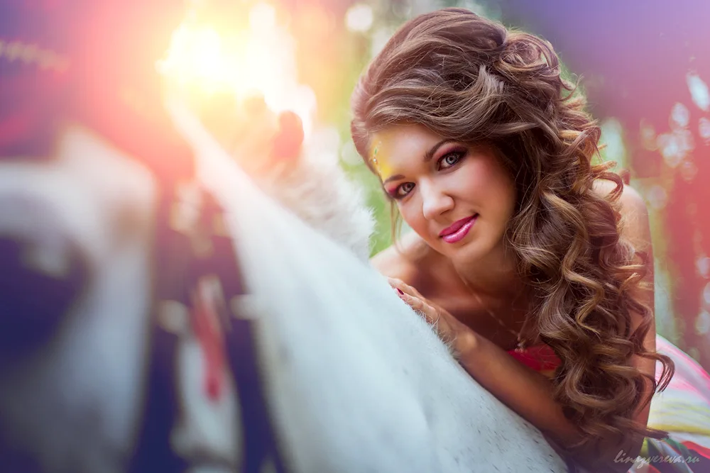 Wedding hairstyle with curls