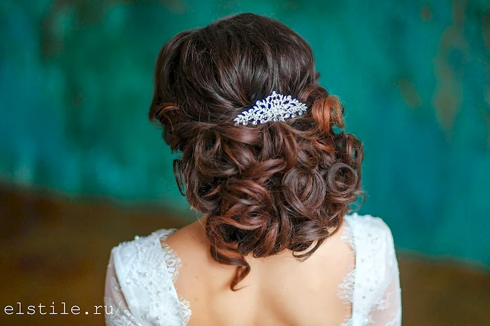 Wedding bun with comb
