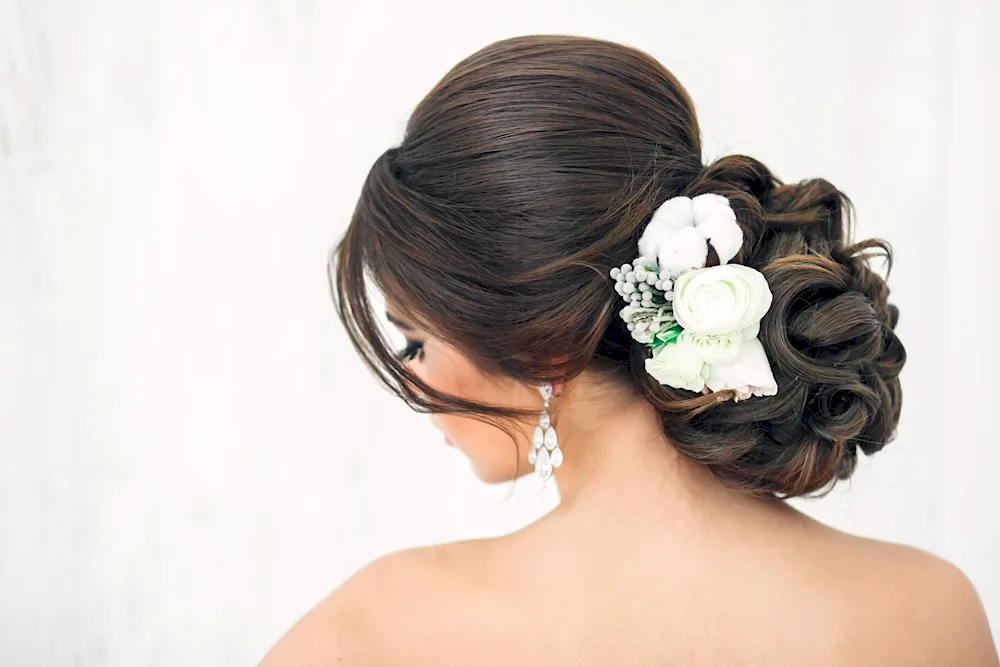Wedding hair jewellery for high bun red twig