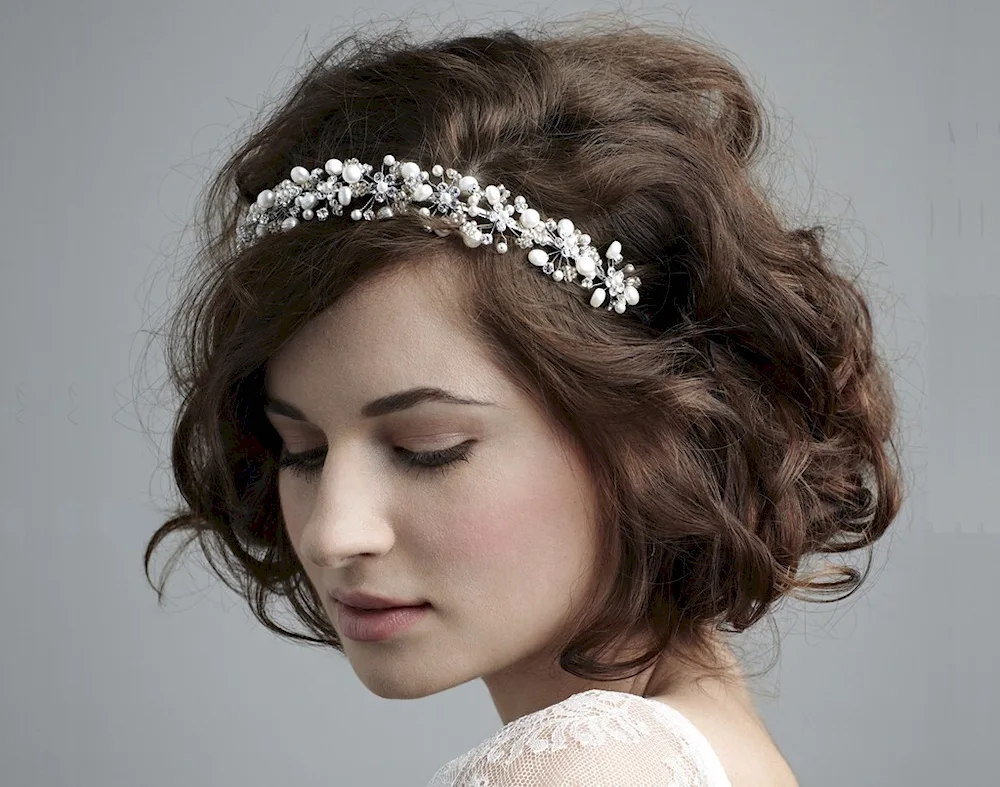 Wedding hairstyles for short hair
