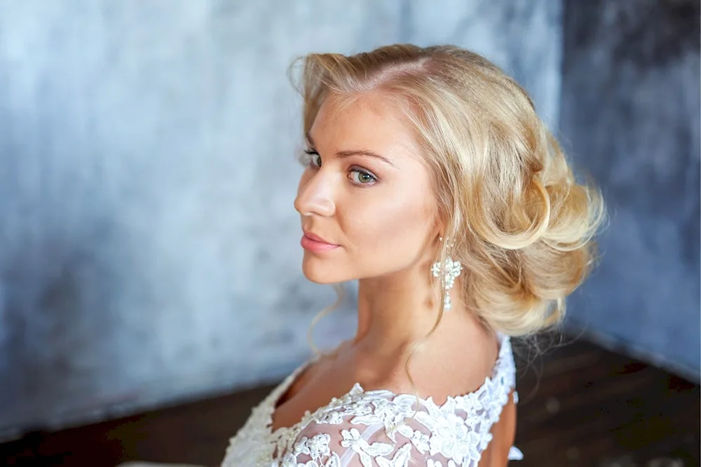 Wedding hairstyles for thin hair