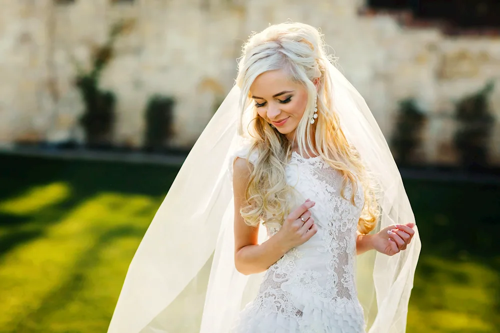 Wedding hairstyles with veil