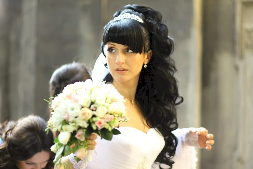Wedding hairstyles for long black hair
