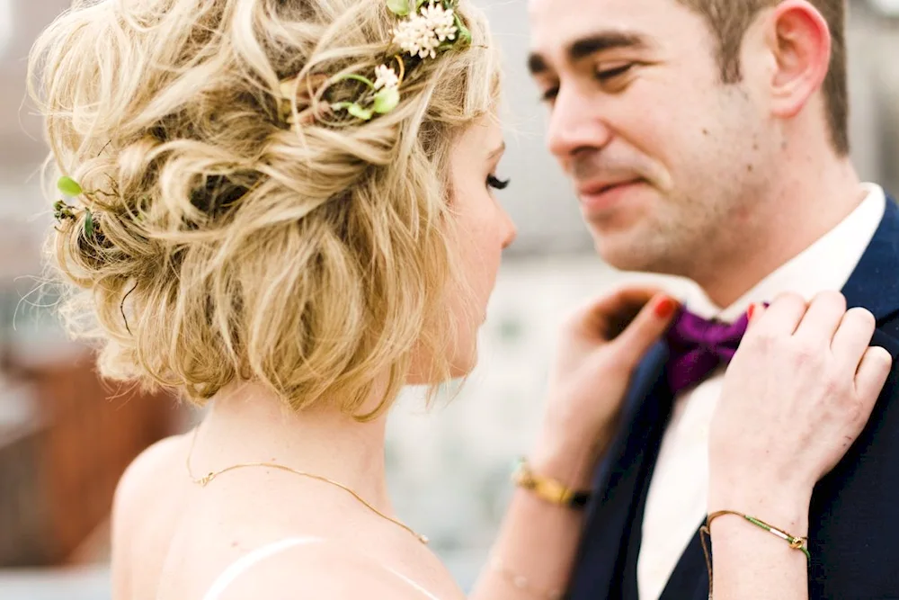 Wedding hairstyles for short hair