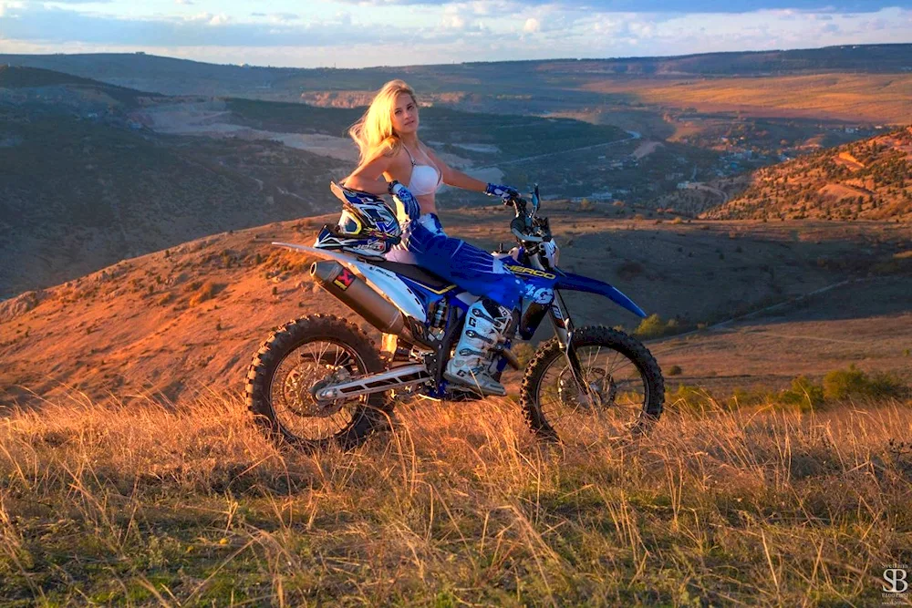 Svetlana Baranova enduro