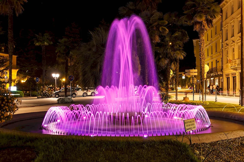 Sunset fountain Rubzow