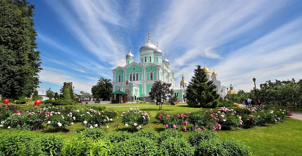 Saint Trinity Seraphim-Diveyevsky Monastery