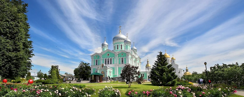 Svyato-Trinity Seraphim-Diveyevsky Monastery