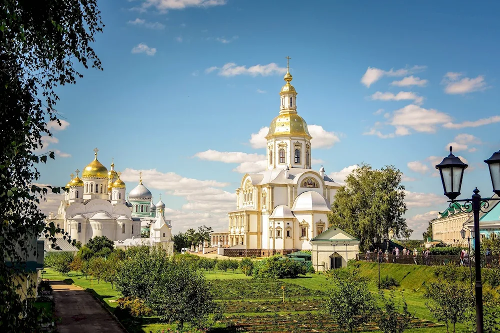 Saint Trinity Seraphim-Diveyevsky Monastery