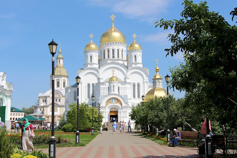 Saint Trinity Seraphim-Diveyevsky Monastery