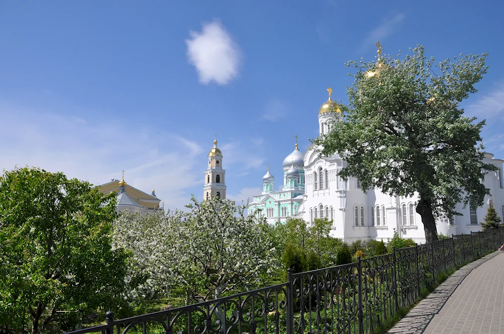 Seraphimo-Diveyevsky Monastery