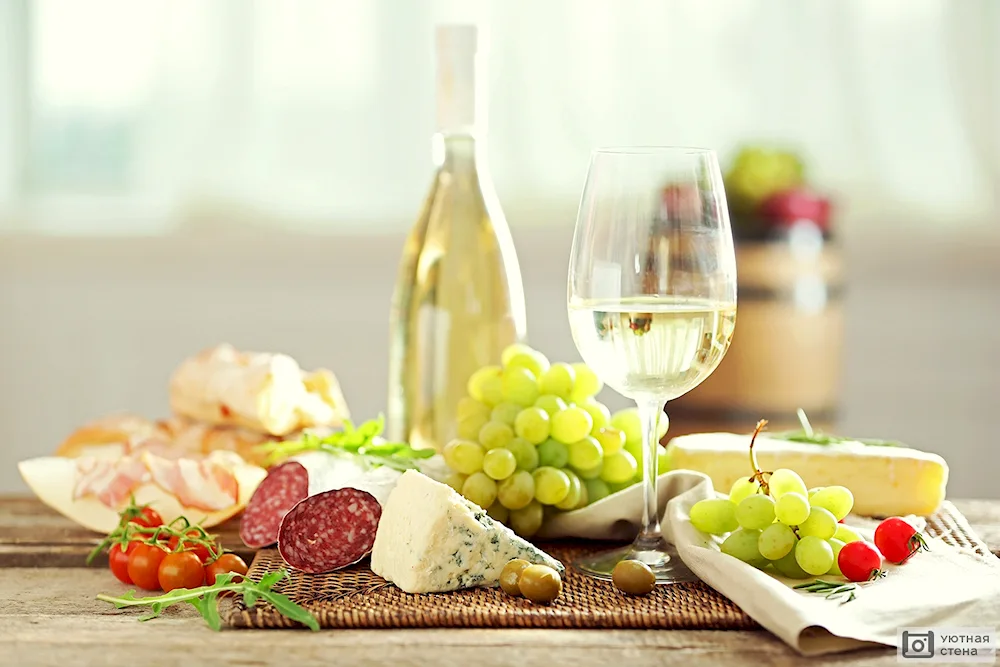 Wine cheese fruit