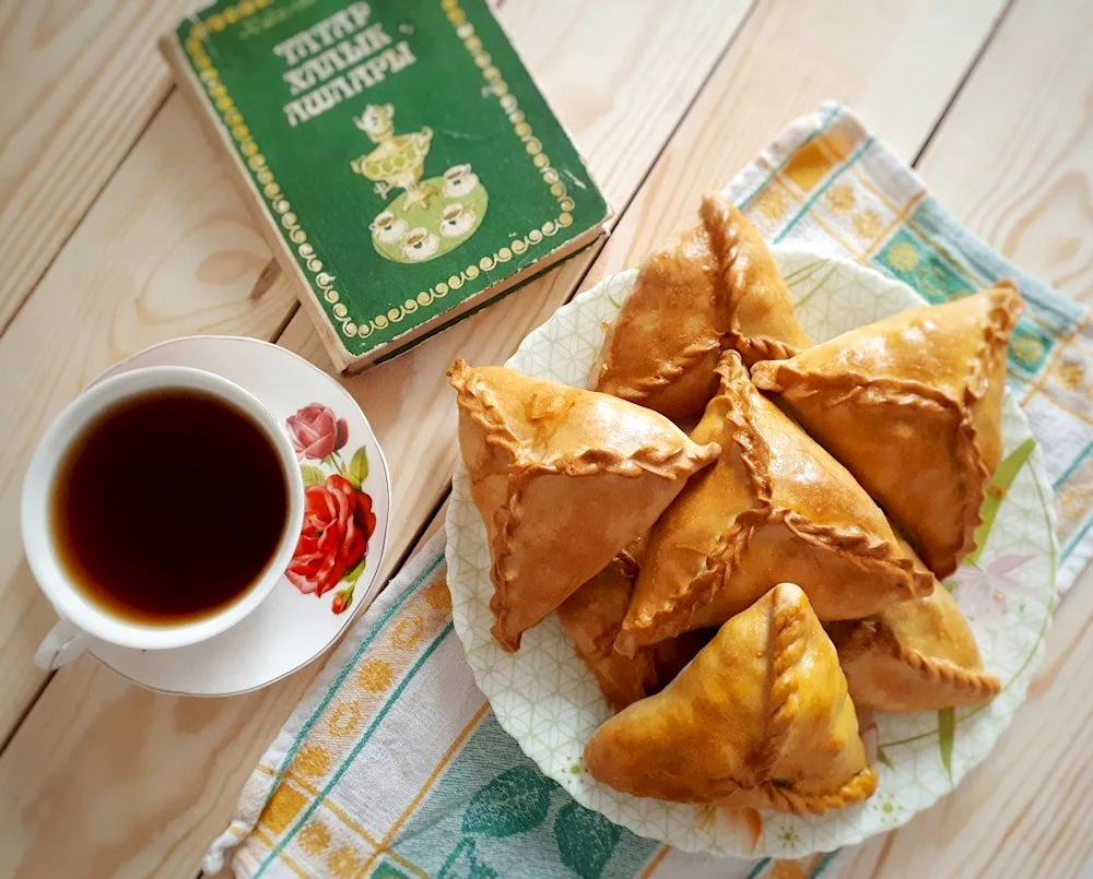 Tatar national dish echpochmak