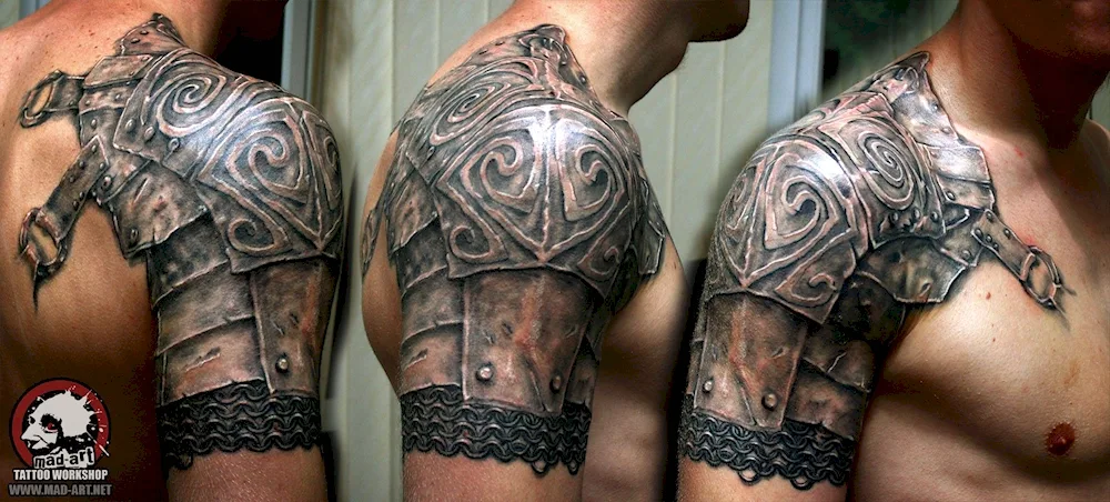 Tattoo lats armour