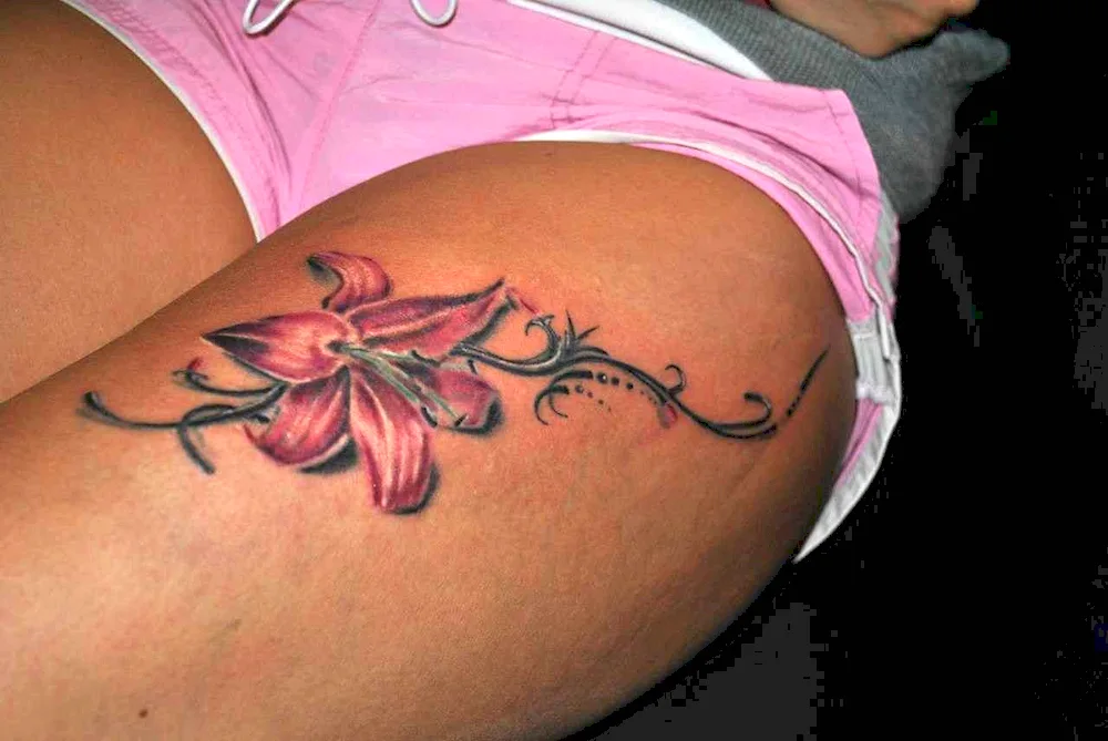 Tattoo on the thigh