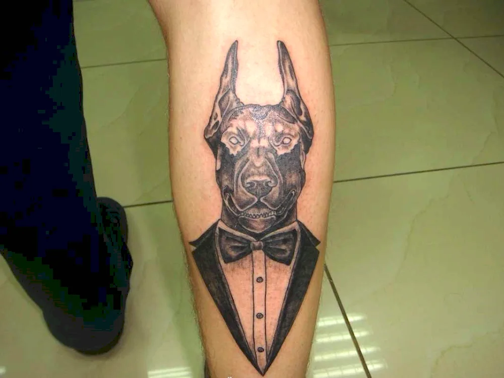 Wolf tattoo on the leg