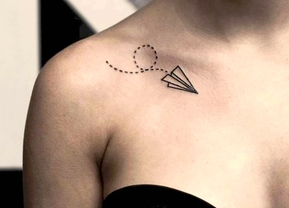 Collarbone tattoo
