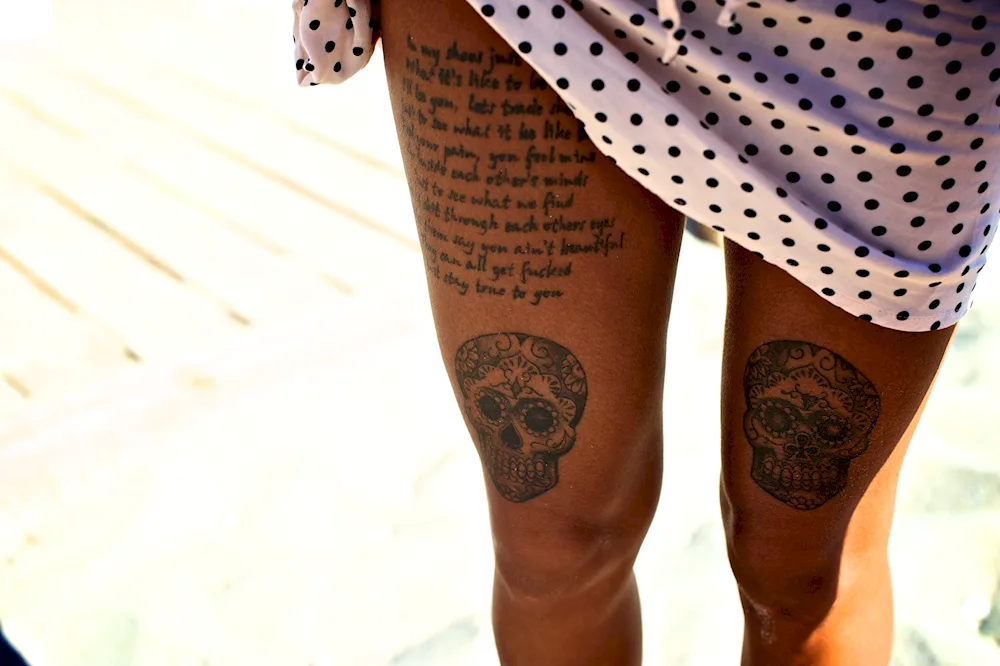 Knee tattoo on leg