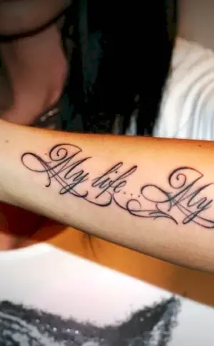 Tattoo lettering