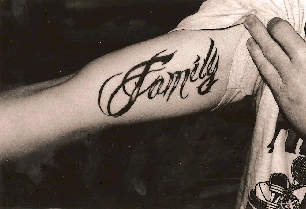 Tattoo lettering