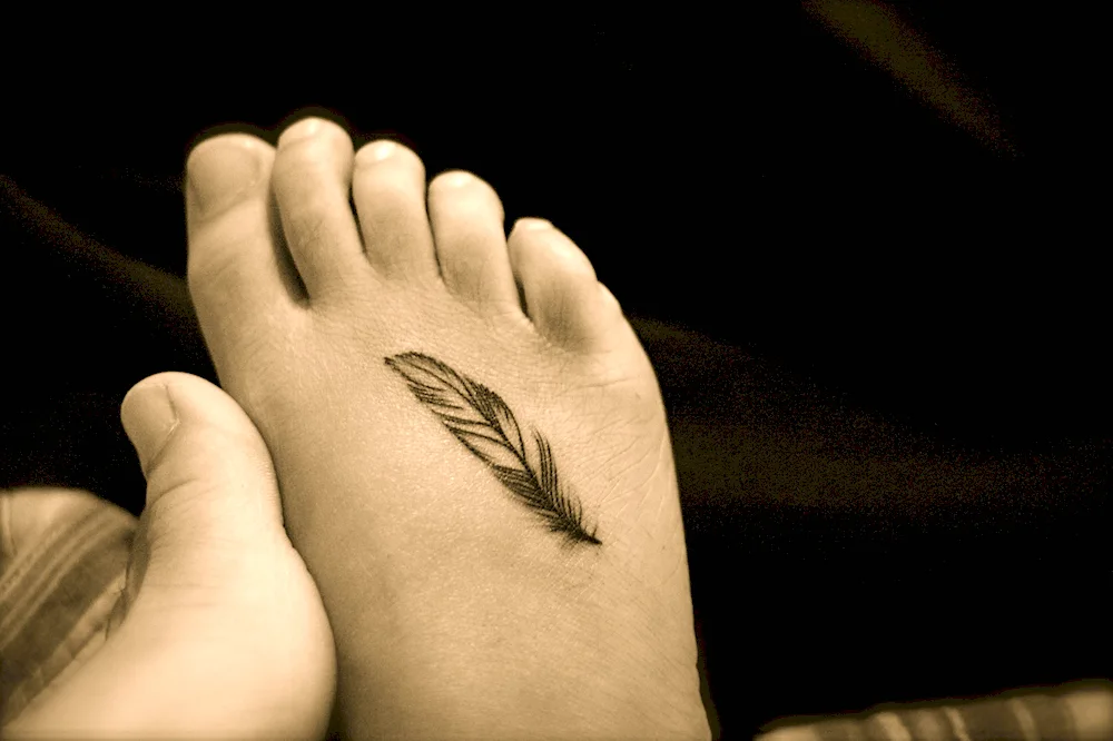 feather tattoo