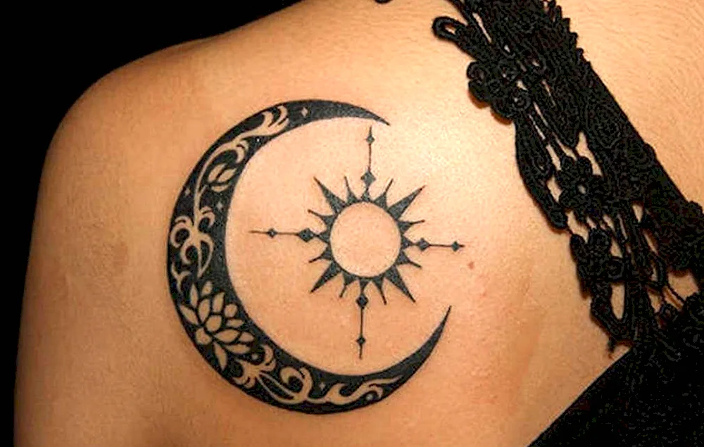 Tattoo Crescent Moon