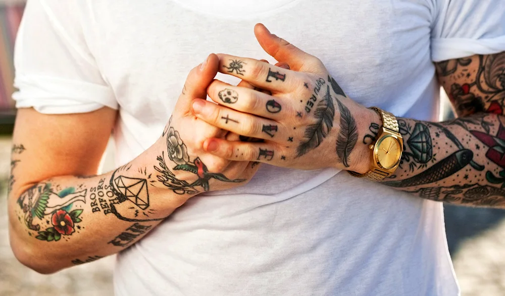 Half sleeve tattoo men's designs