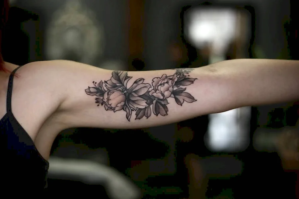 Flowers on arm for girls