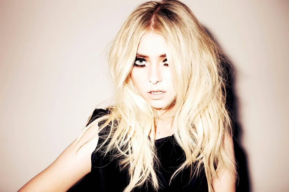 Taylor Momsen