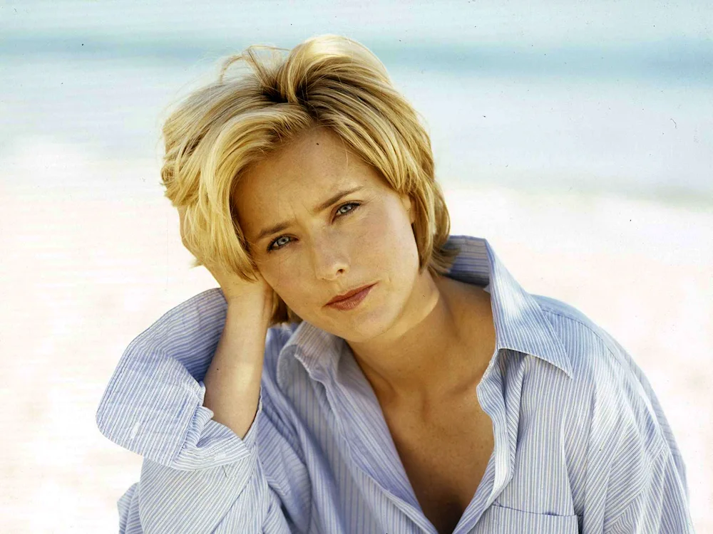 Tea Leoni