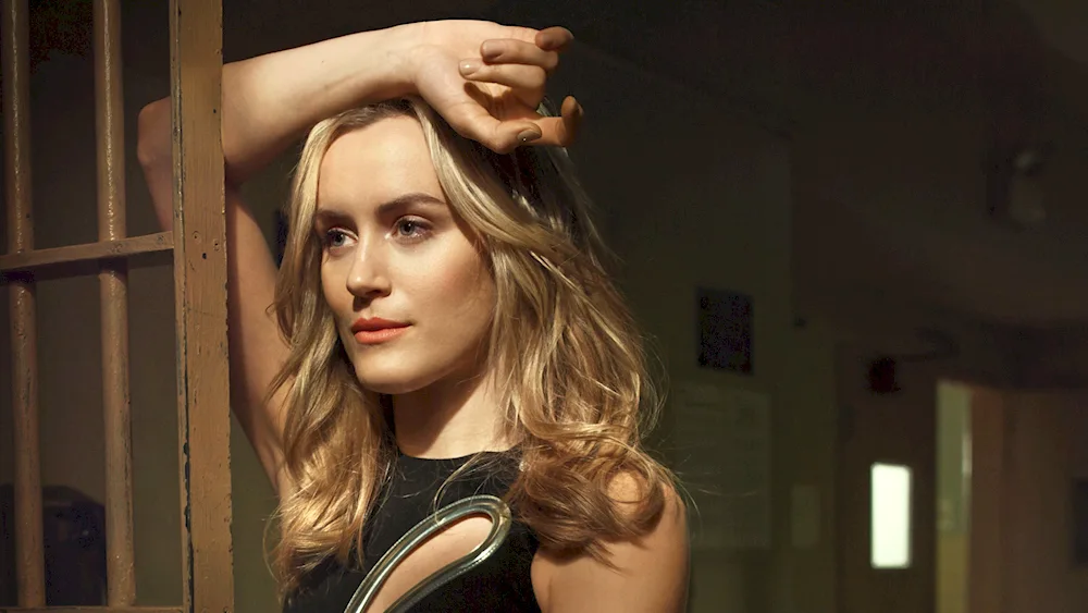 Taylor Schilling