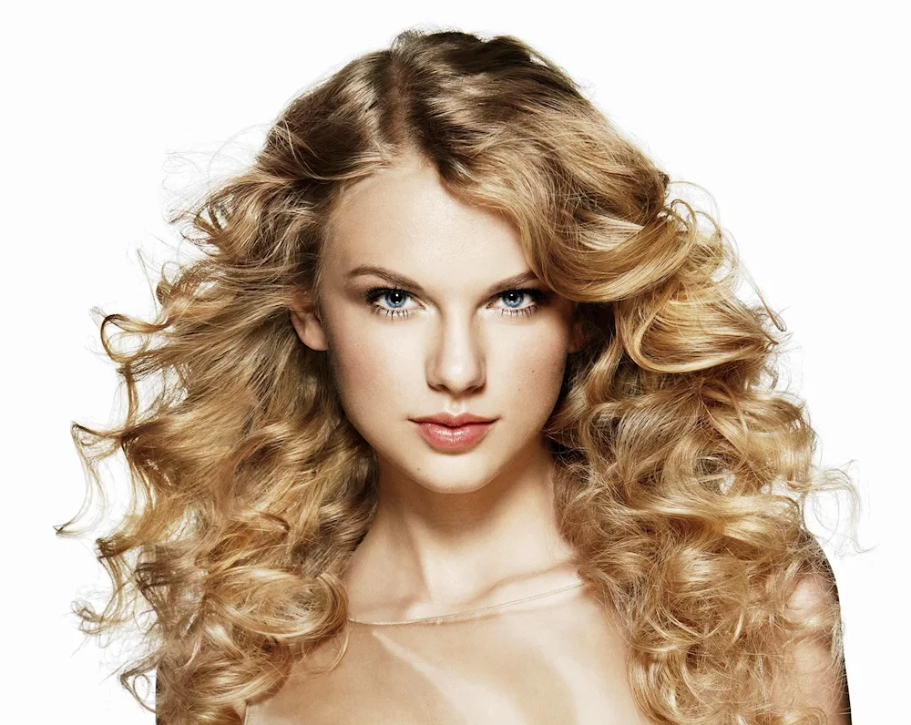 Taylor Swift with curls