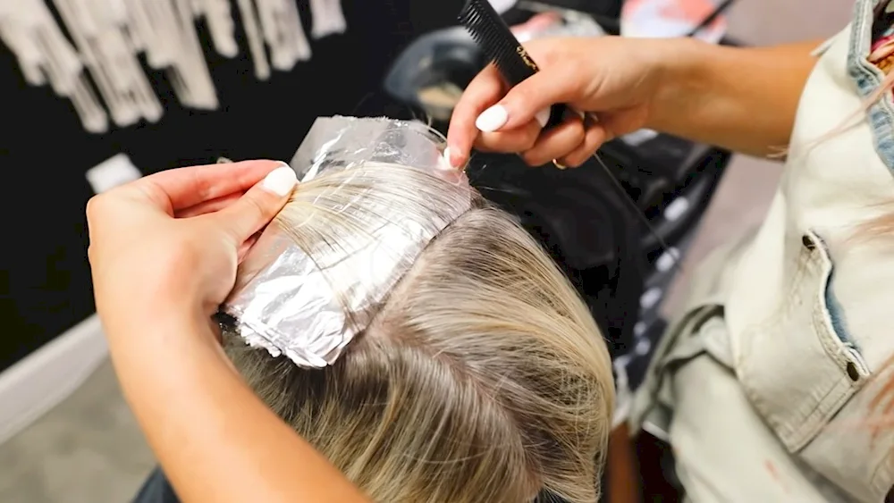 Brush hair colouring