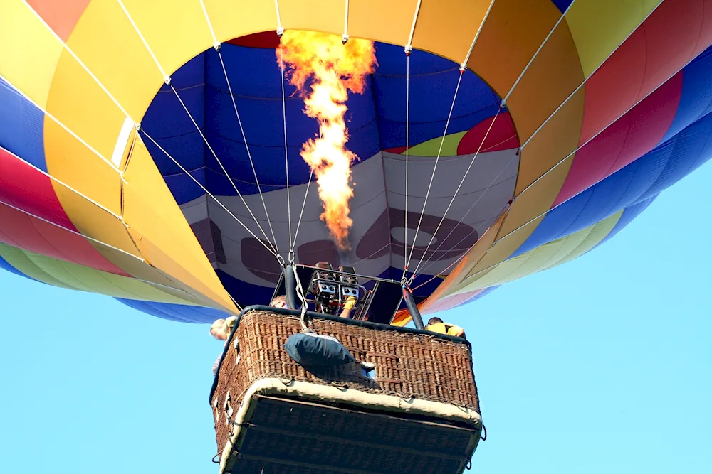 Romantic balloon flight