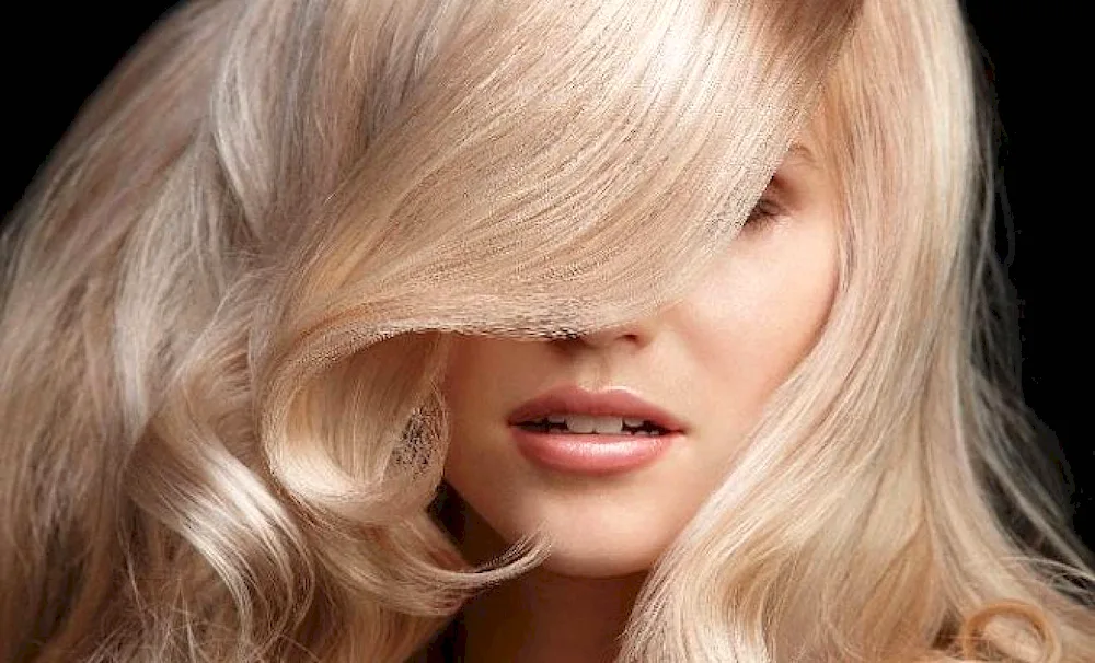 Warm goldwell blond