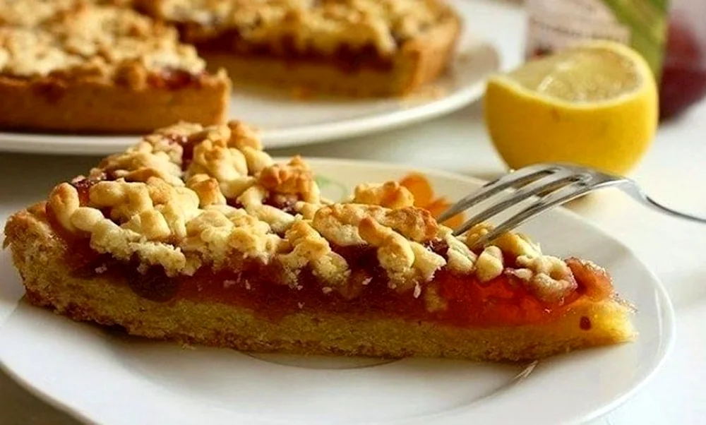 Filled sand pie