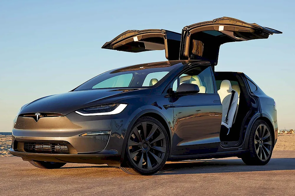 Tesla model x Plaid 2022