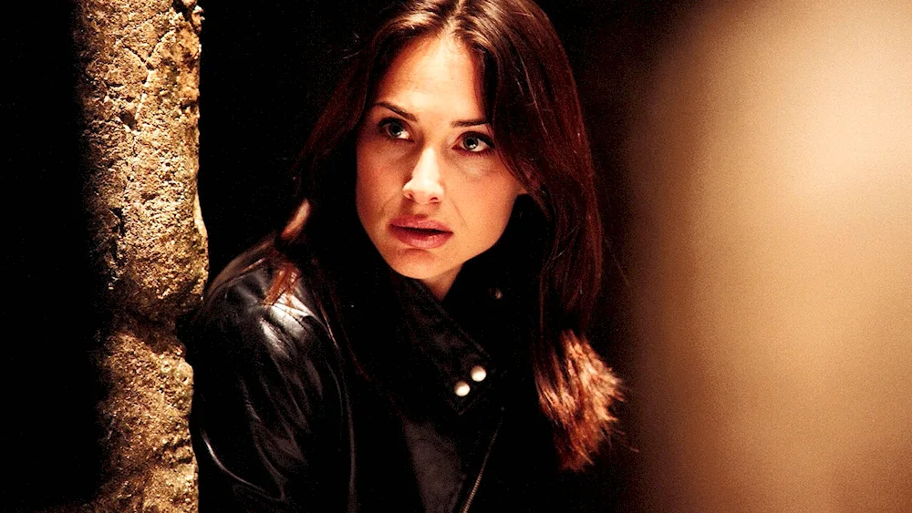 Claire Forlani