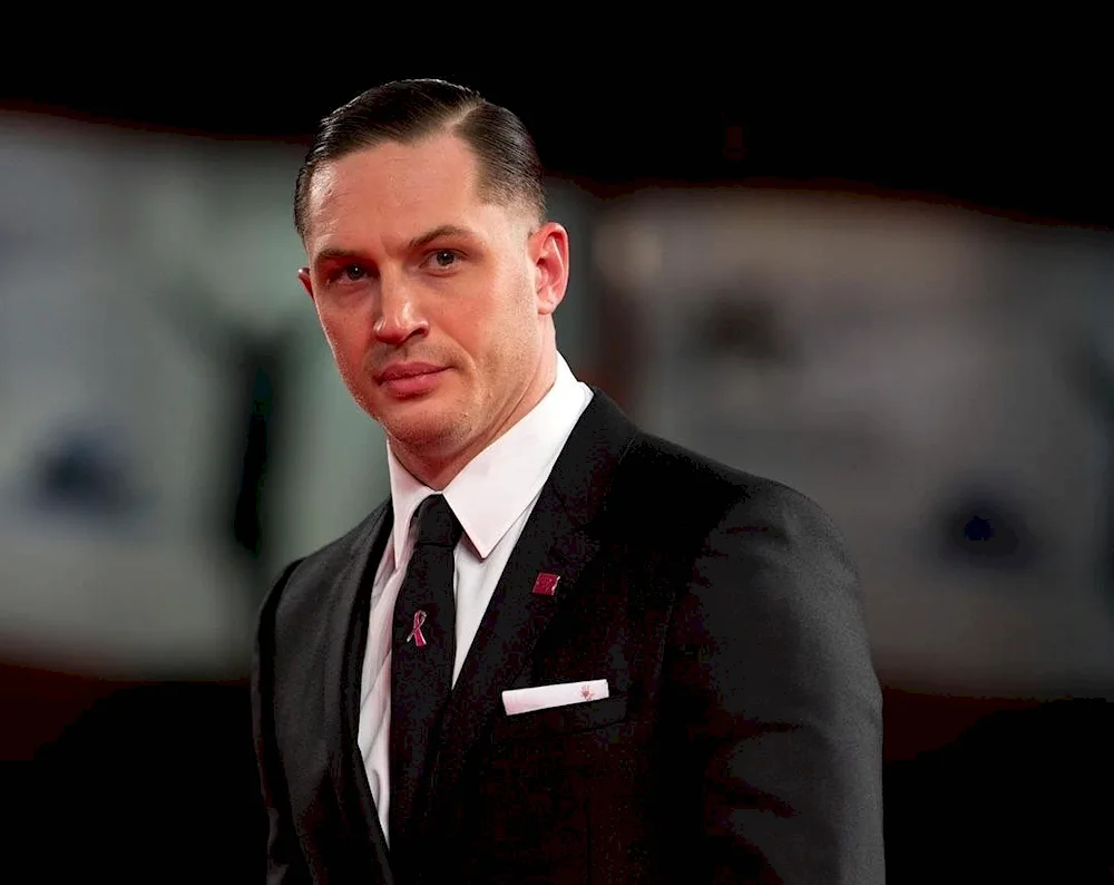 Tom Hardy haircut