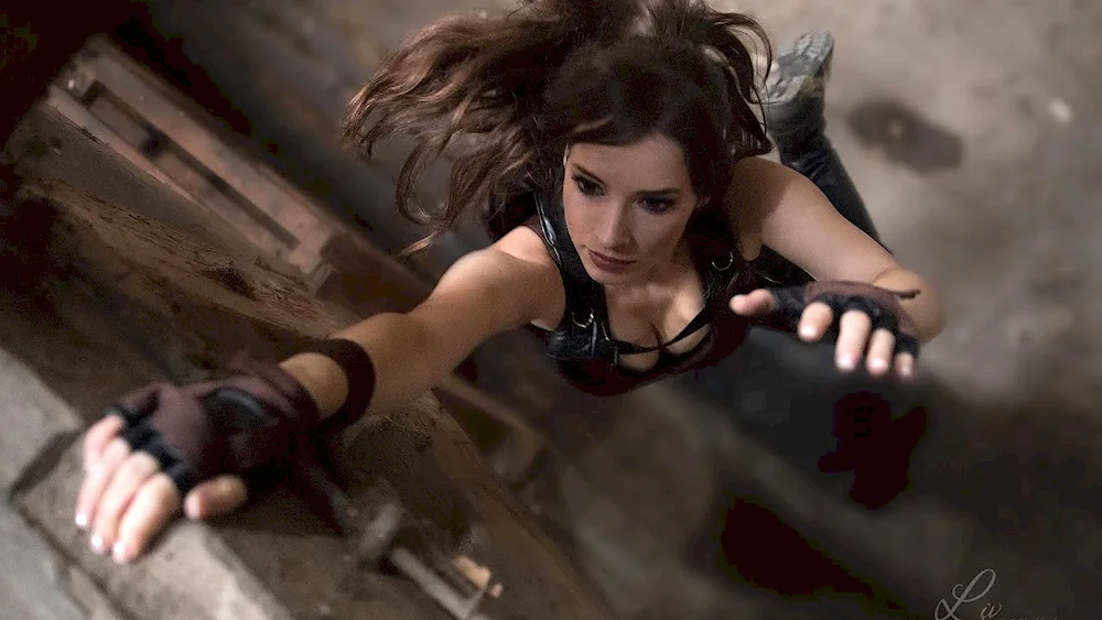 Enji Night