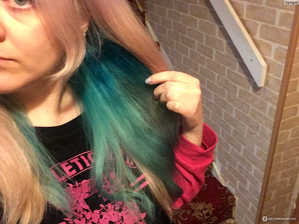 Tonic hair ends