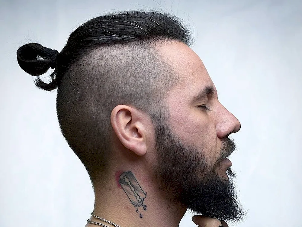 Topknot undercut