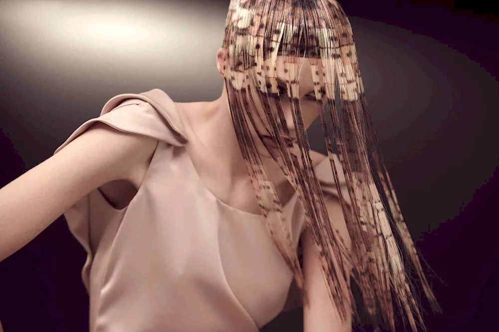 Pencil hair colouring