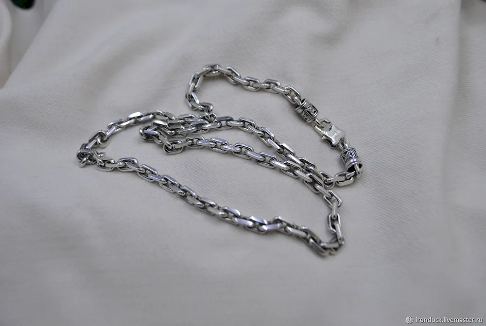 Cartier bracelet nail