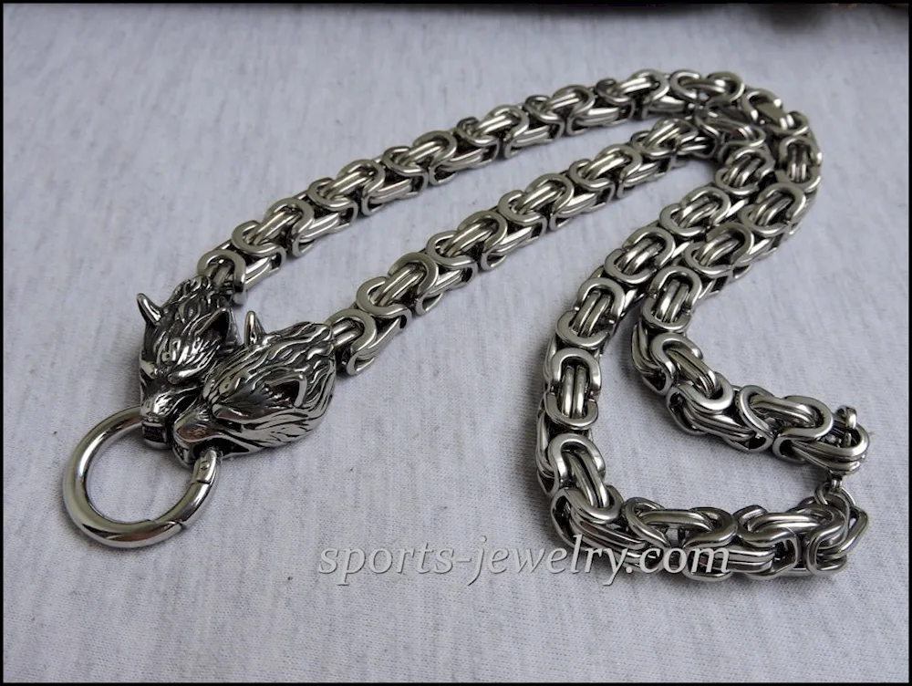 Wolf tail chain