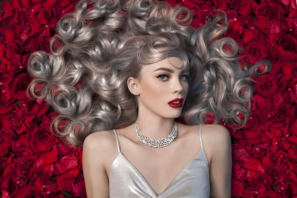 Pearl blond