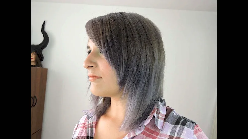 Graphite hair colour