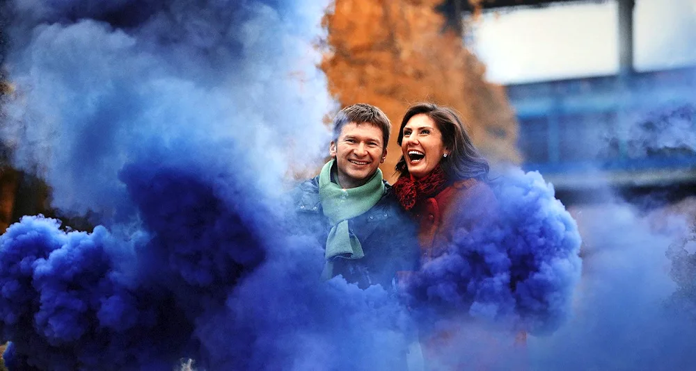Coloured smoke