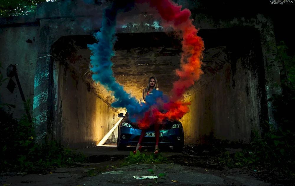 Coloured smoke
