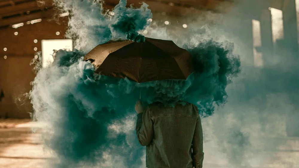 Coloured smoke